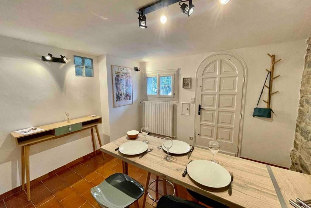 Le Jad Joli F2 Proche Gare, Arenes Avec Terrasse Privee Apartment Nimes Ngoại thất bức ảnh